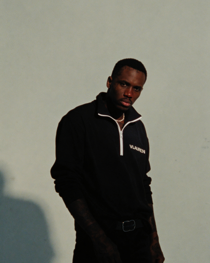 QUARTER ZIP